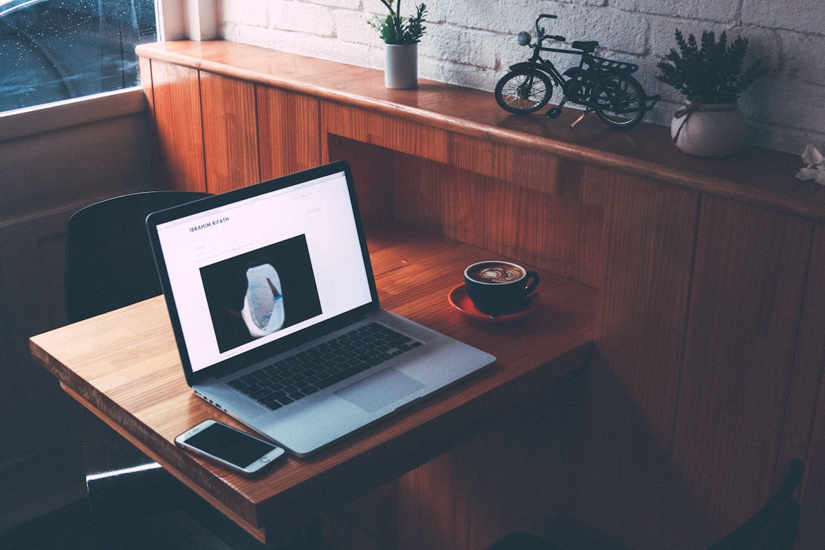 5 AI Side-Income Plays That Actually Pay for Solopreneurs